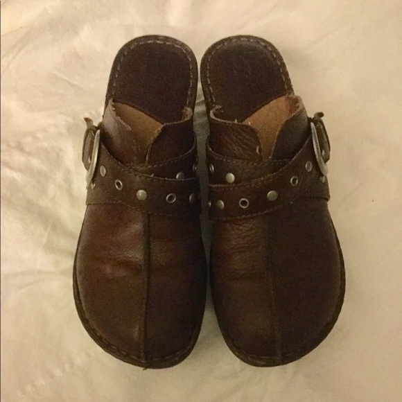 b.o.c. Shoes - Born BOC Brown Mules or Clog’s! ❤️❤️